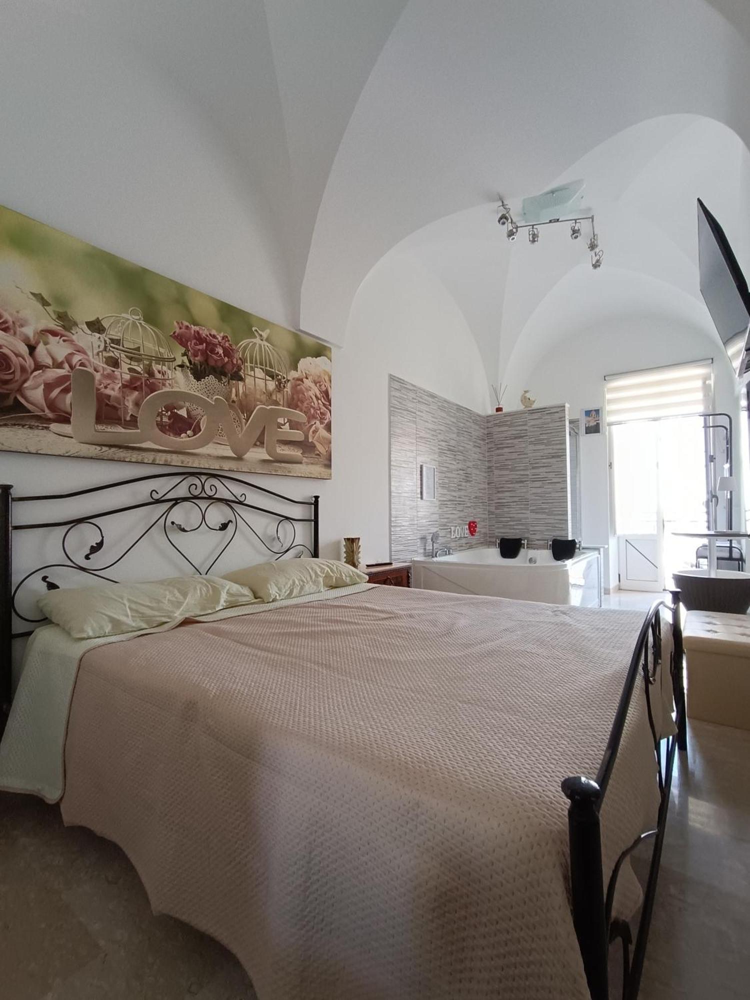 Bed and Breakfast Sweet Love Chiarelli Ceglie Messapica Exterior foto